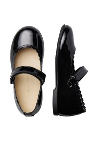 Czarne lakierowane buty Mary Jane z falistym wykończeniem, paskiem z klamrą i gładkim wnętrzem. Płaska podeszwa.