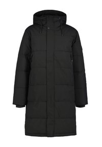 Abrigo de plumas largo y negro con capucha, que presenta un diseño acolchado, bolsillos laterales con cremallera y cordones ajustables en la capucha.