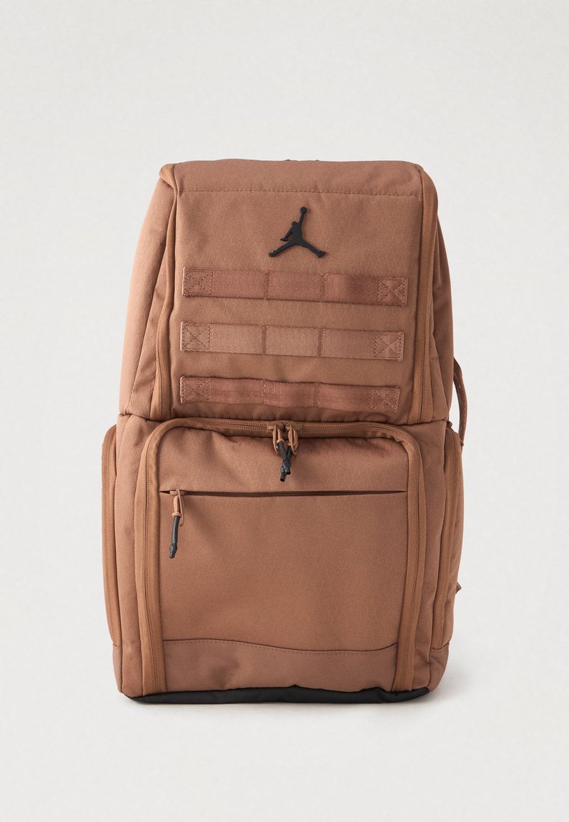 Jordan JAM COLLECTORS BACKPACK UNISEX - Rucksack - archaeo brown/camel ...
