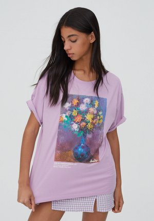 T-shirt print - purple