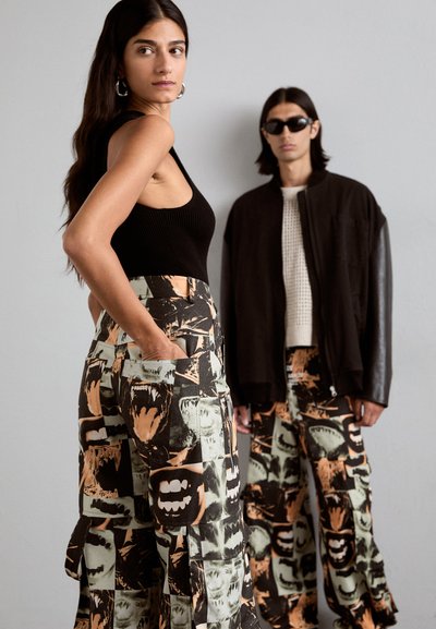 GCDS LIPS TROUSERS UNISEX - Pantaloni cargo - multi-coloured