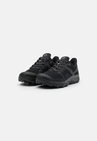 Salomon OUTLINE PRISM GTX - Sapatos de caminhada - black/quiet shade