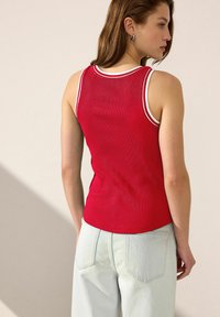 Next REGULAR FIT - RACER TANK SLEEVELESS - Top - red white
