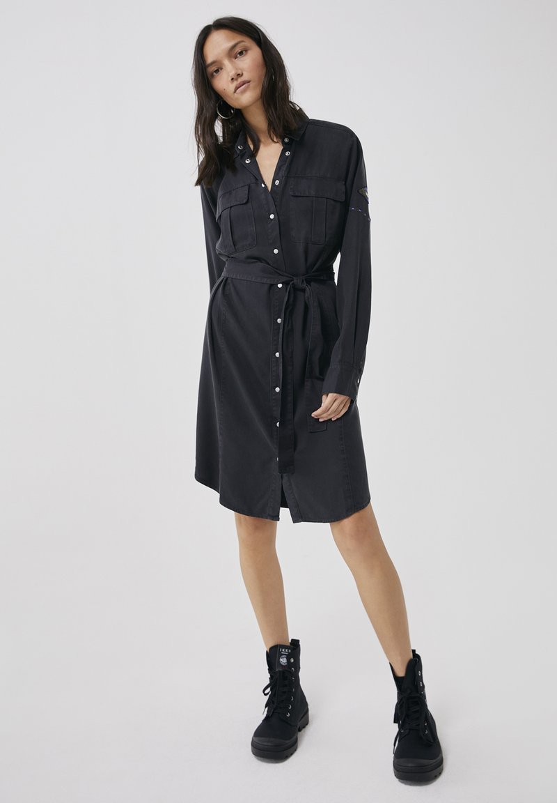 Robe En Jean IKKS I.Code - Taille XL (44) - Longueur Au Genou - Occasion Très Bon état