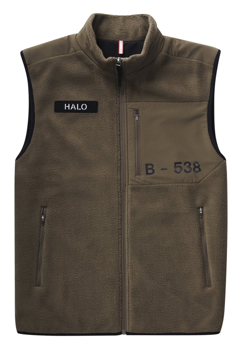 Olivengrøn ærmeløs fleecevest med høj krave, med to lynlåslommer foran, label "HALO" på venstre bryst og trykt "B-538".
