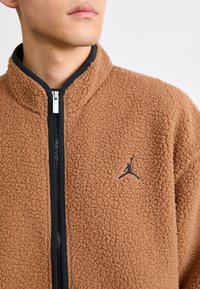 Jordan FLIGHT - Jakna od flisa - archaeo brown/black