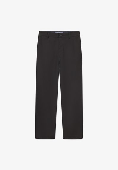 Črne hlače iz gladkega blaga, z ravnim krojem nog, pasom z gumbom in brez vidnih vzorcev ali okrasnih elementov.