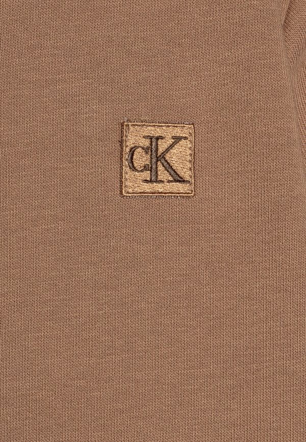 MONOGRAM MINI BADGE CREW NECK UNISEX - Sweatshirt - tea time3