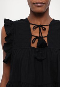 MILLE CHELSEA - Bluse - noir