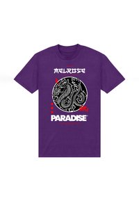 Fialové bavlněné tričko s černou grafiku draka v kruhu, červenými akcenty a bílým textem "MELROSE" a "PARADISE."
