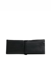Cartera de cuero negra con diseño horizontal. Incluye compartimentos para tarjetas y una ventana para identificación. Textura suave con acentos de costura. Se abre para revelar el interior.