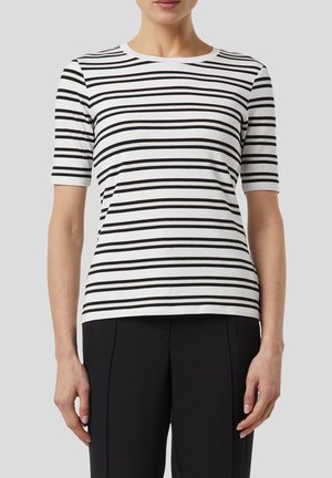 - T-shirt z nadrukiem