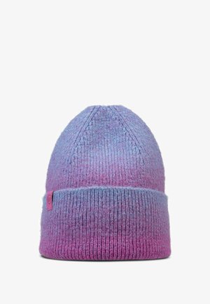 Gorro de punto en tonos degradados de púrpura y rosa, con un dobladillo plegado y una pequeña etiqueta con el logo en el lateral. Textura suave y diseño de punto cerrado.