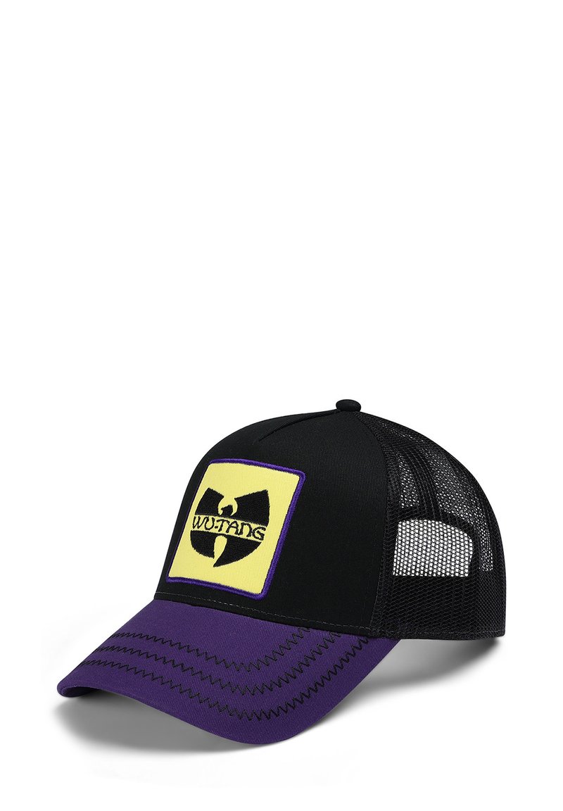 Crni bejzbol kapa s ljubičastim vizirima, žutim vezom na kojem se nalazi Wu-Tang logo i mrežasti stražnji dio za ventilaciju.