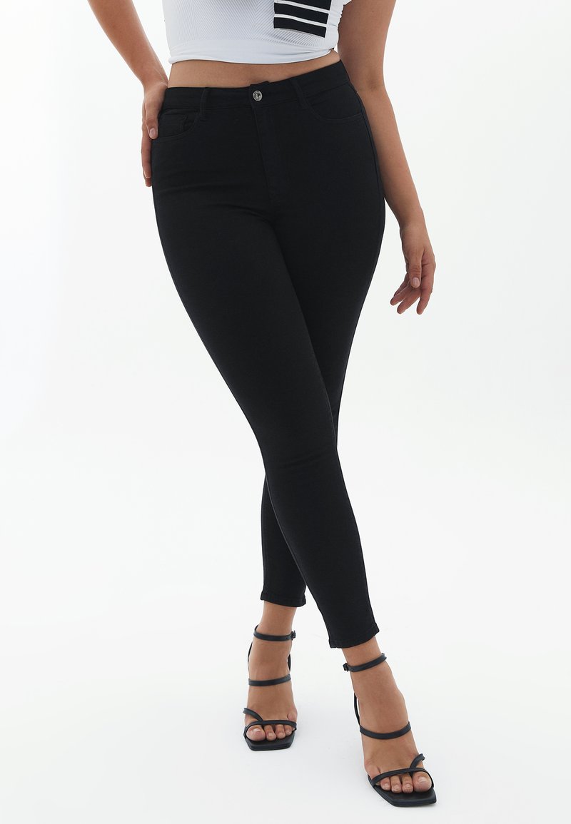 OXXO CURVY Jeans Skinny Fit black Zalando