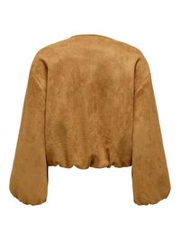 Giacca corta in camoscio marrone con maniche lunghe gonfie e vita elastica, mostrata da dietro su sfondo bianco.