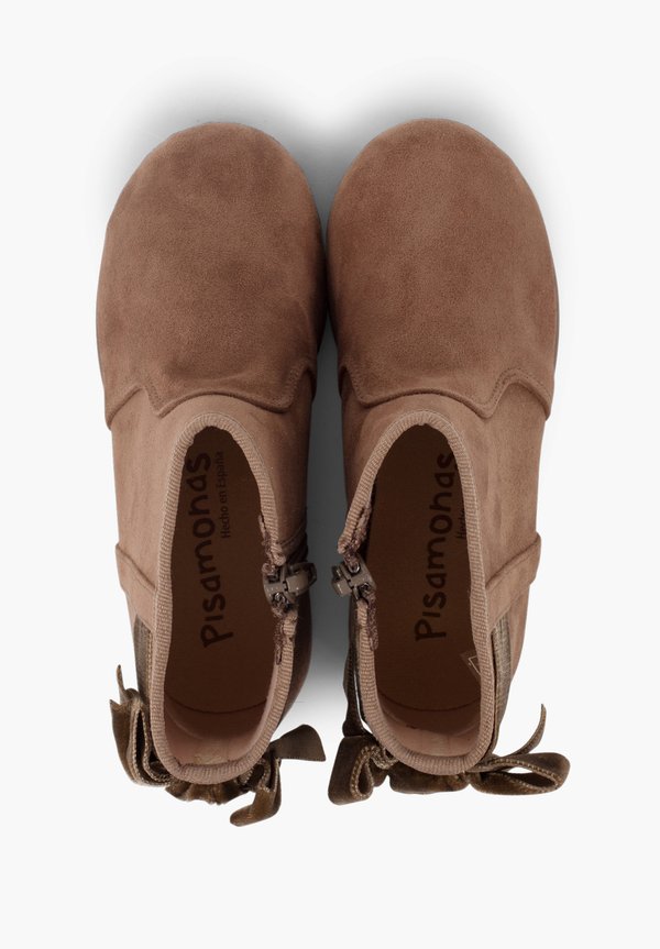 Stiefelette – topo