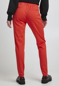 ICHI Teplákové kalhoty - berry