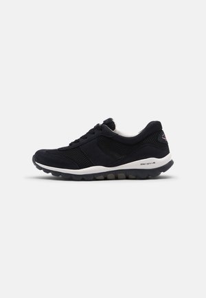 Trainers - blue