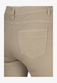 Unausgewählt, simply taupe