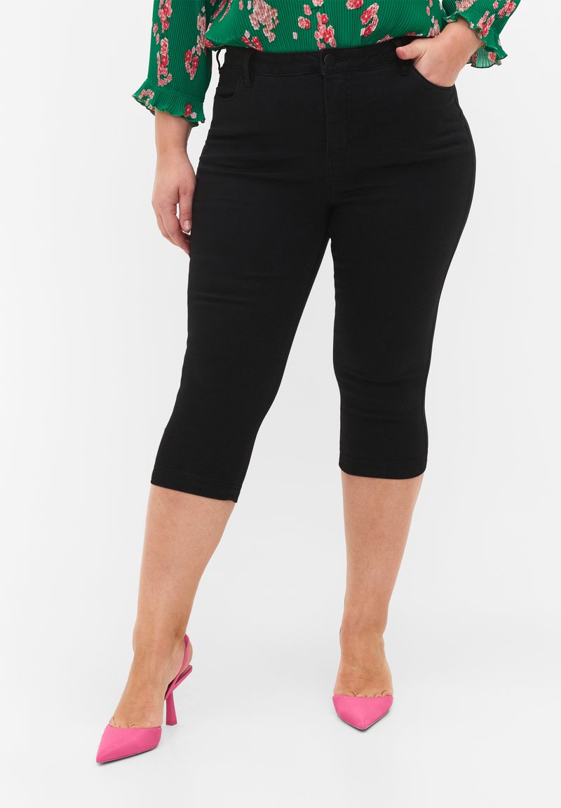 Zizzi - HIGH WAISTED AMY CAPRI  WITH SUPER - Jeansshorts - black, Förstora