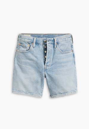 Shorts in denim azzurro chiaro con vita alta, cinque tasche e chiusura frontale con bottone. Sbiaditi visibilmente, con doppio punto lungo i bordi.