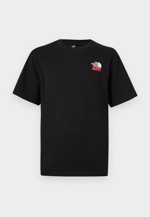 Zwart T-shirt met korte mouwen en een klein wit en rood logo "The North Face 1966" op de linkerborst, ronde halslijn, eenvoudig ontwerp.