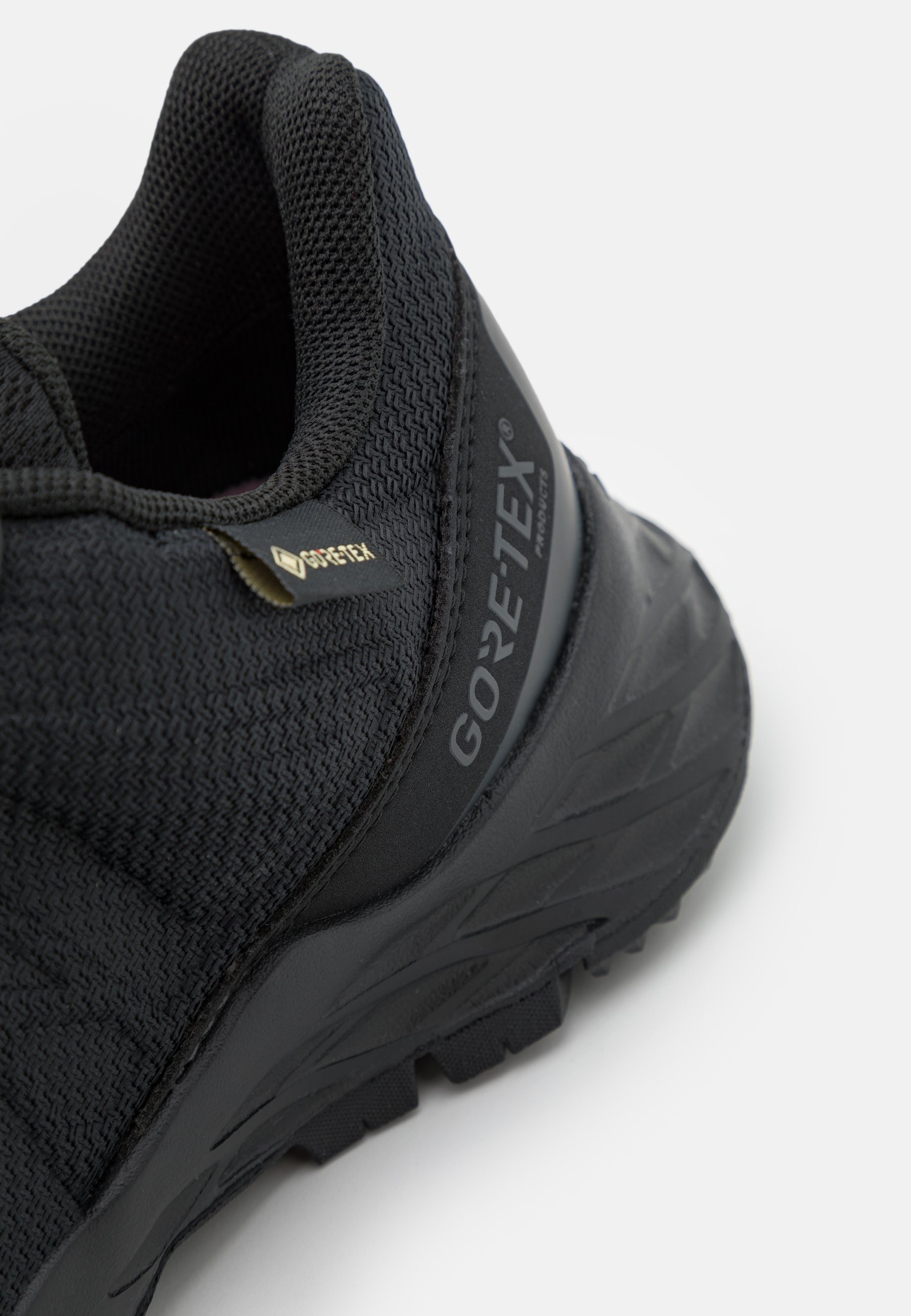 reebok astroride black