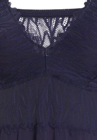 Unselected, nachtblau