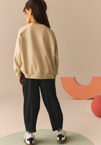 Next BARREL LEG JOGGERS SET - Trainingsanzug - ecru