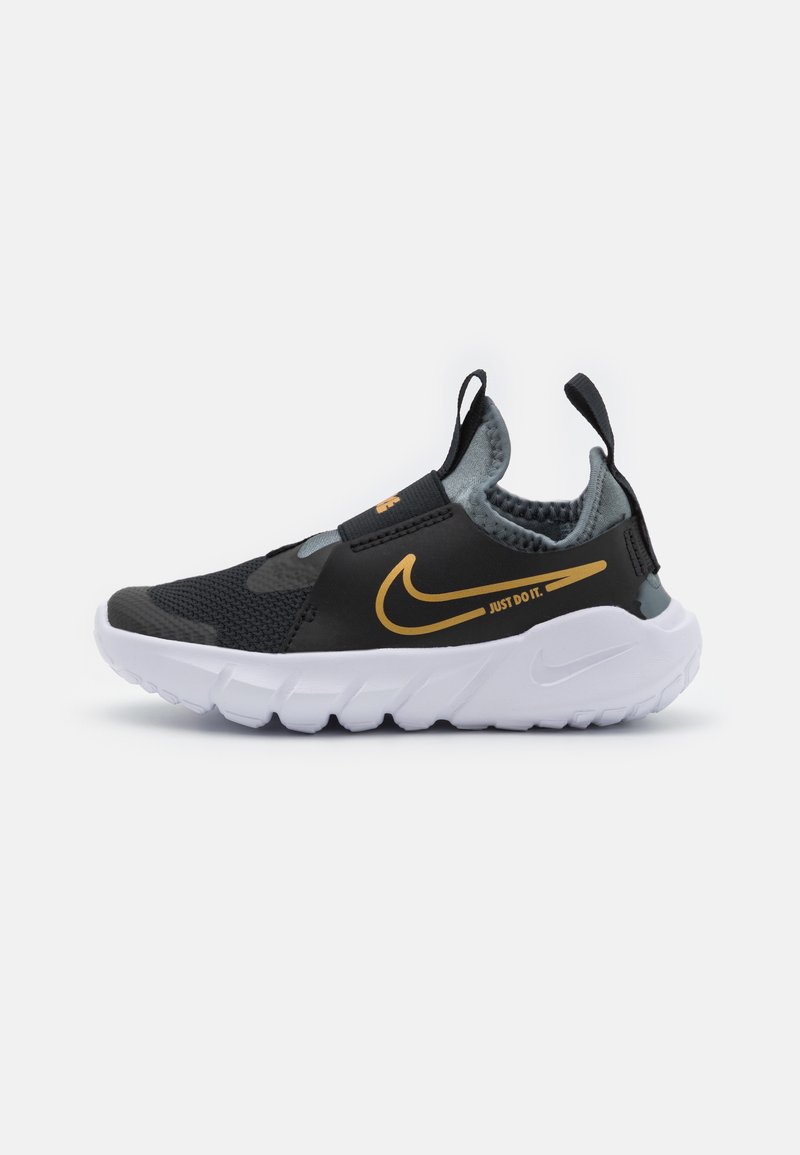 Nike Performance - FLEX RUNNER 2 UNISEX - Neutral running shoes - black/metallic gold/cool grey/white, Enlarge