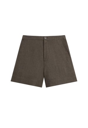 Braune maßgeschneiderte Shorts mit Seitentaschen und Knopfverschluss am Bund, präsentiert vor weißem Hintergrund.