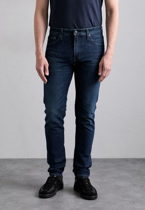 DYLAN - Jeansy Slim Fit