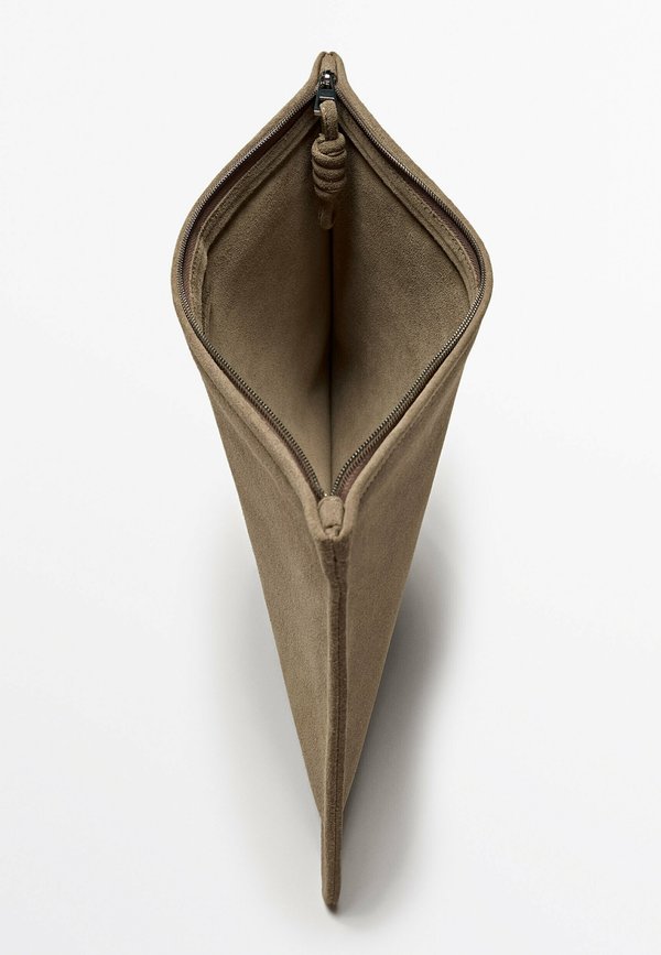 SMALL SPLIT  POUCH WITH KNOT  - Wallet - sand4