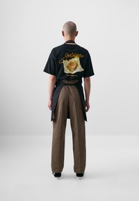 Thumbnail Image 4
