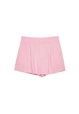 Roze geplooide high-waist shorts met ceintuurlussen en zijzakken, gemaakt van lichtgewicht stof, plat gelegd op een witte achtergrond.