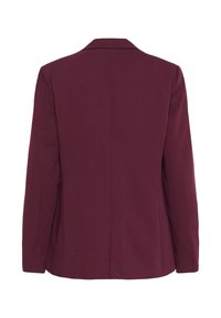 Burgundský blazer se strukturovaným designem, klopami a hladkou texturou. Má jeden vzadu umístěný rozparek a dlouhé rukávy.