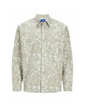 Lys beige langærmet skjorte med et detaljeret paisley-mønster i mørkere beige. Har en knaplukning foran og en enkelt brystlomme.