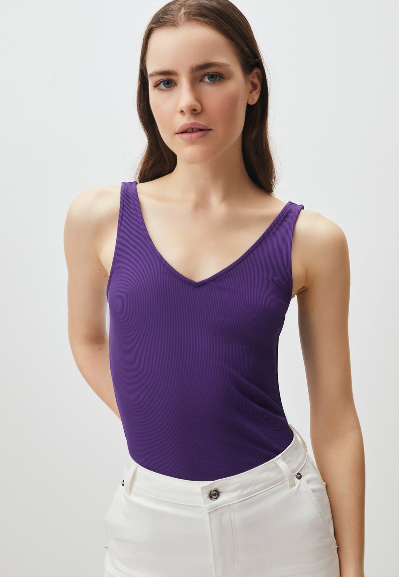 Jimmy Key SLIM FIT V NECK - Top - purple
