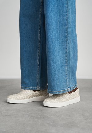 MICHAEL Michael Kors KEATON - Chaussons - vanilla