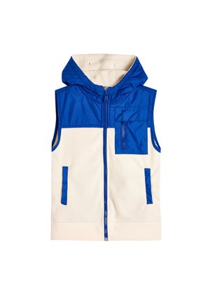 Gilet coloré avec une capuche et un devant en nylon bleu, et un corps en polaire crème. Comprend des poches zippées et une fermeture éclair à l'avant.