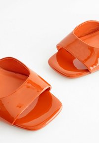 Next FOREVER COMFORT SIMPLE - REGULAR FIT - Sandaalit nilkkaremmillä - orange