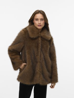 VMGLORIA JACKET - Winter jacket - emperador