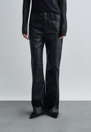 FLEXI DAHLIA FULL FLARE - Blugi evazați - black