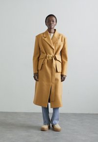 MCM BELT COAT  - Classic coat - cognac