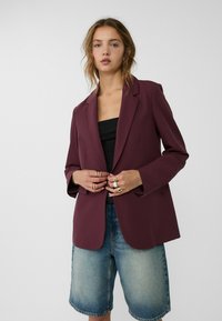Stradivarius REGULAR FIT - Kratki kaputi - bordeaux