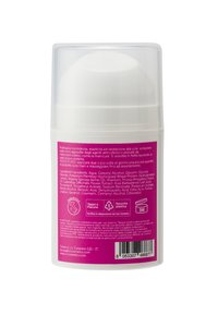 Crema idratante in un contenitore di plastica bianca e trasparente con un'etichetta rosa. Parte superiore arrotondata, dispenser a pompa e lista degli ingredienti sul retro.