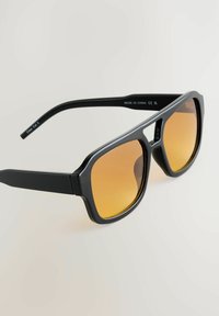 Next - Okulary przeciwsłoneczne