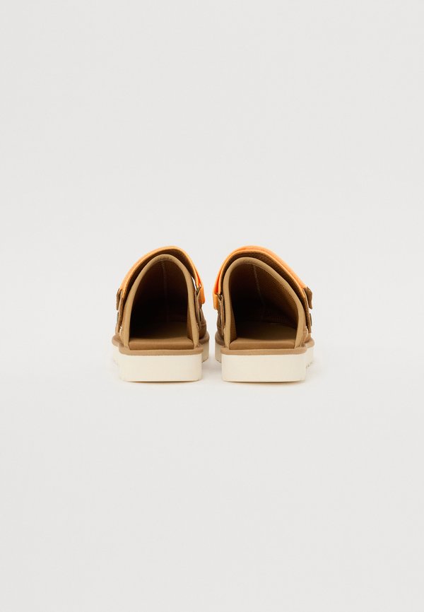 GOLDENCOAST  - Clogs4