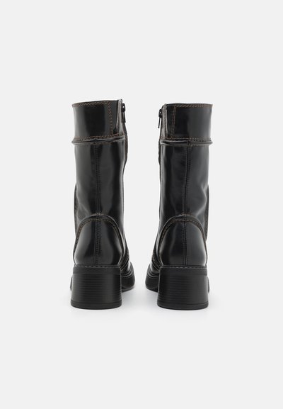 MIISTA MALENE - Støvler - black/brown